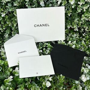 CHANEL Blank Card & Drawstring Pouch Gift Set